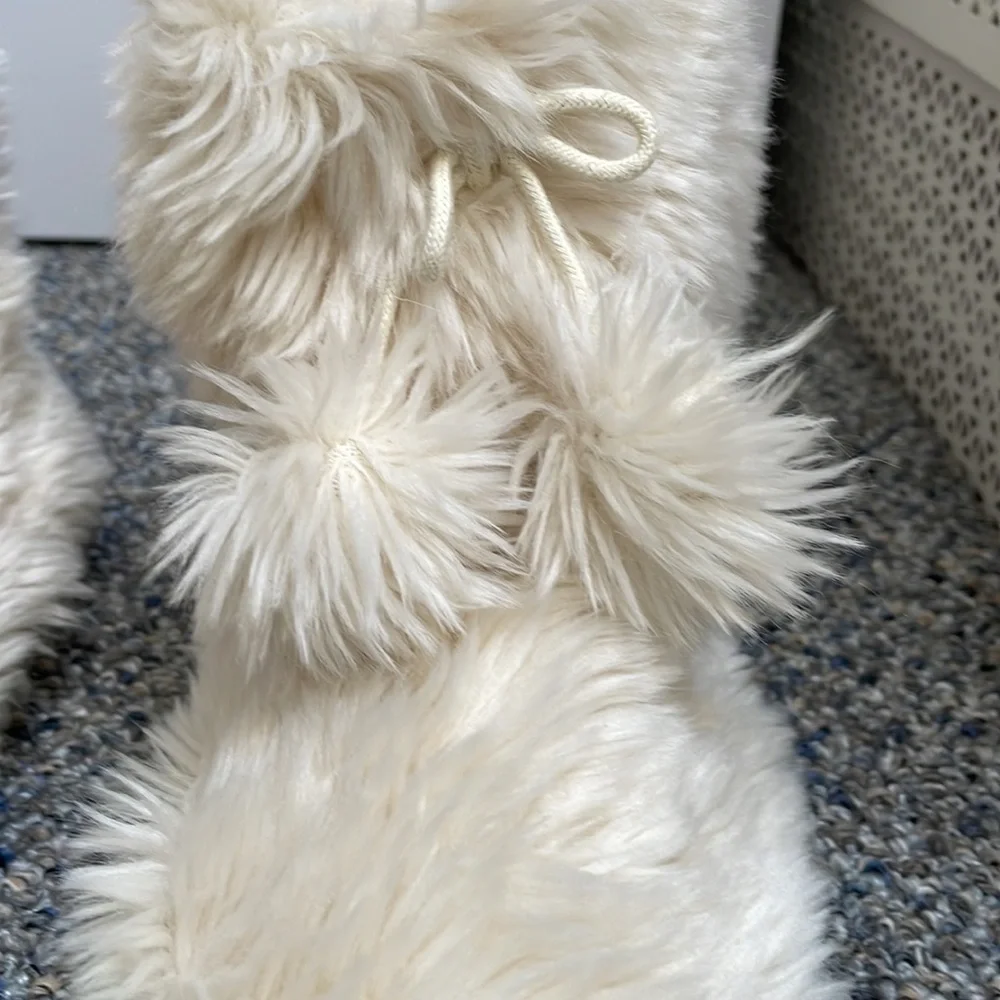 Slipper booties sz 5/6 - Picture 3 of 3